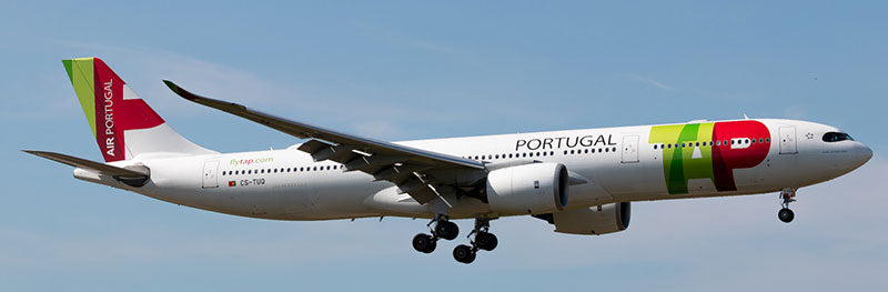 Pre-order 1:400 TAP Air Portugal A330-900 Aviation 400