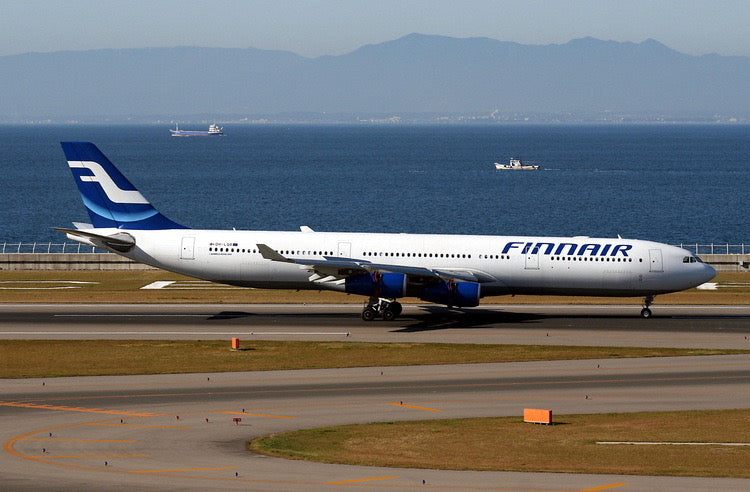 Pre-order 1:400 Finnair A340-300 Phoenix Models