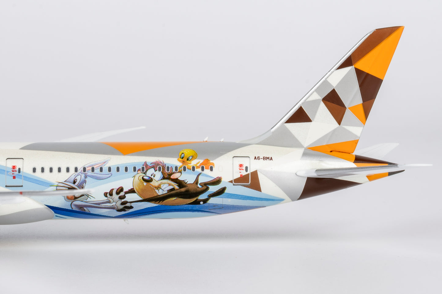 1:400 Etihad B787-10 Dreamliner “WB World Abu Dhabi” NG Models