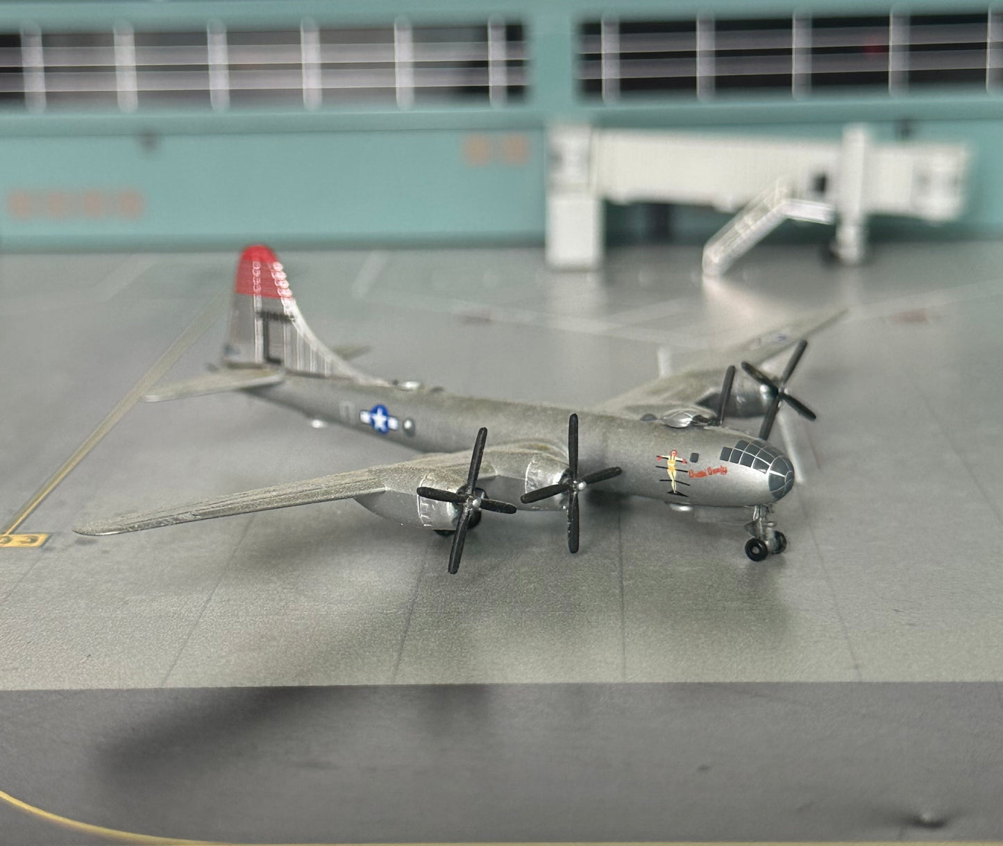 1:400 USAF B-29 Superfortress “25th BS/40th BG Dragon Wings