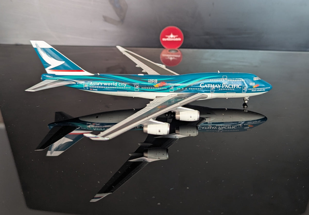 1:400 Cathay Pacific B747-400 “Asia’s World City” JC Wings