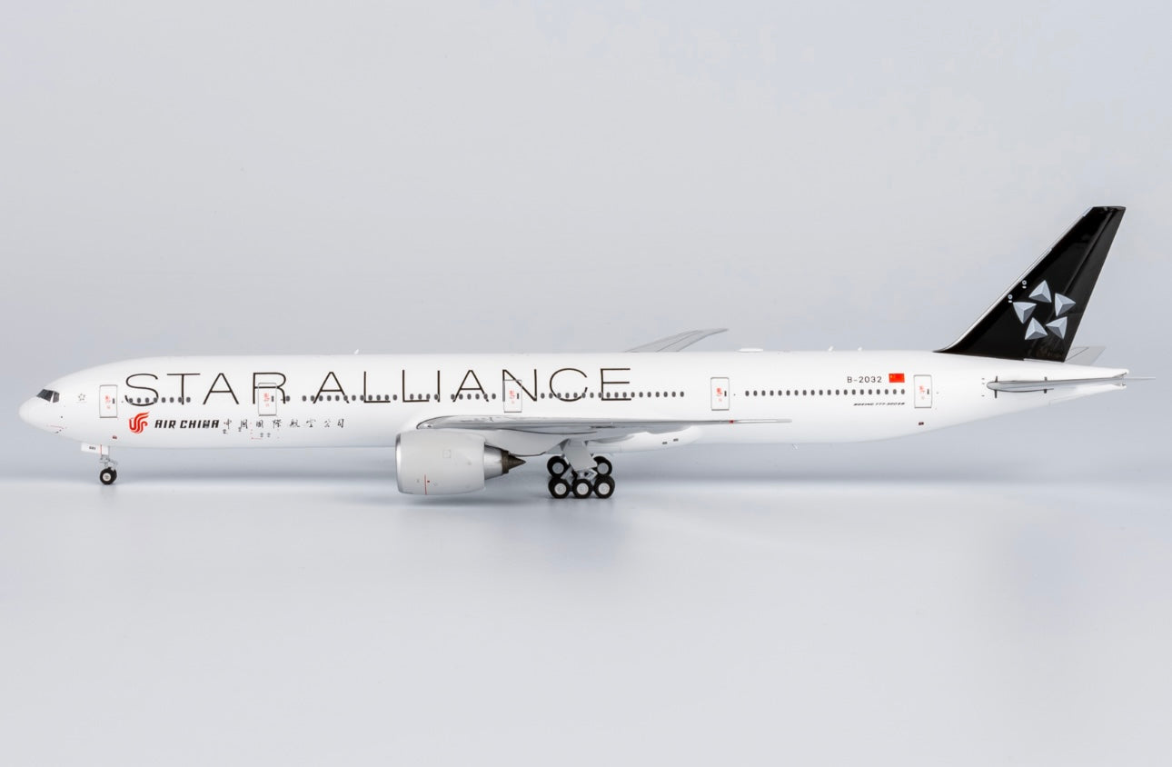 1:400 Air China B777-300ER “Star Alliance” B-2032 NG Models