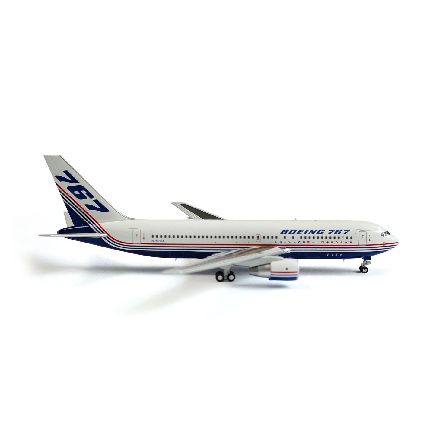 Pre-order 1:400 Boeing Corporation B767-200 V1:400 Models
