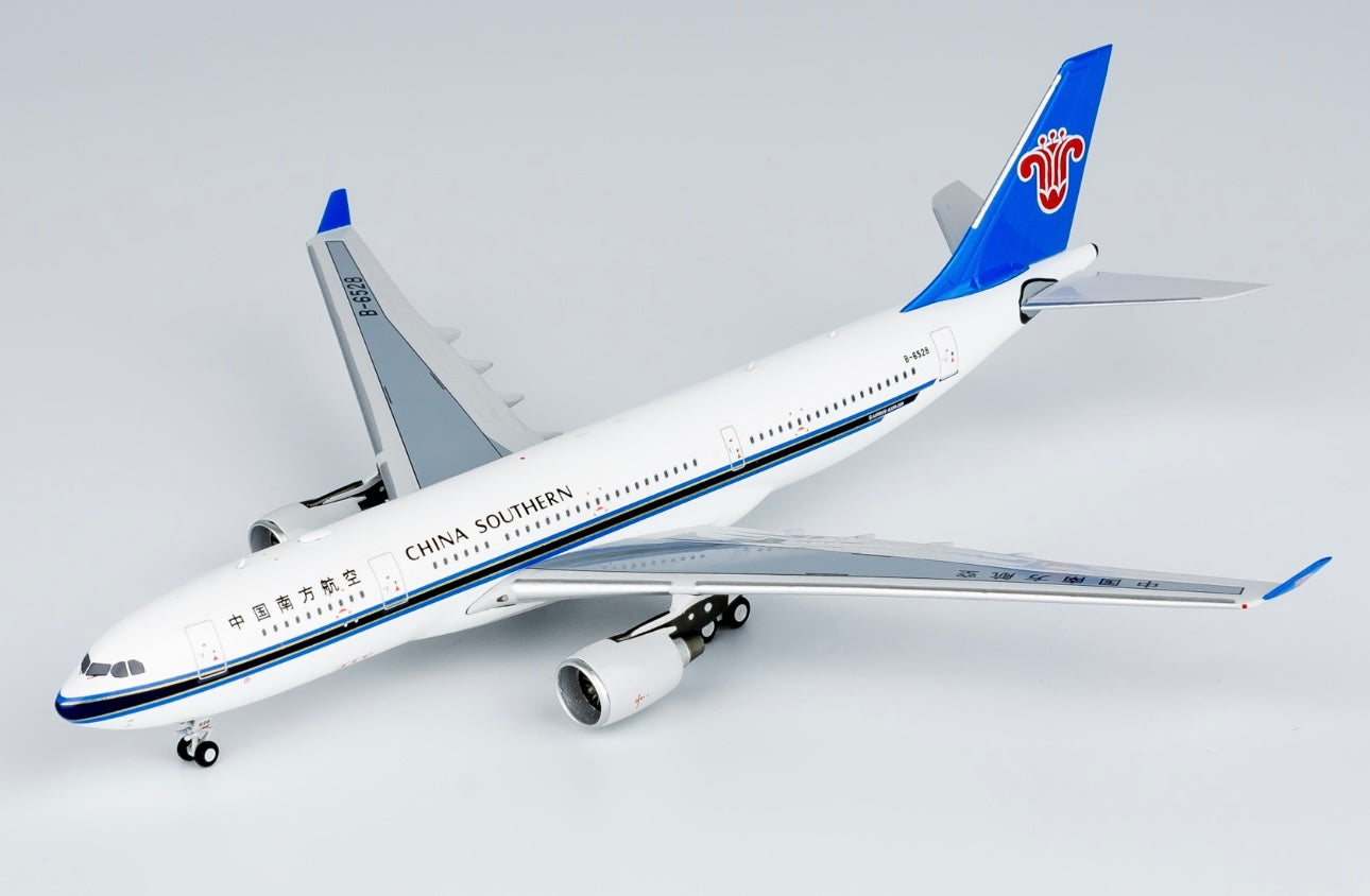1:400 China Southern Airlines A330-200 B-6528 NG Models ULTIMATE COLLECTION