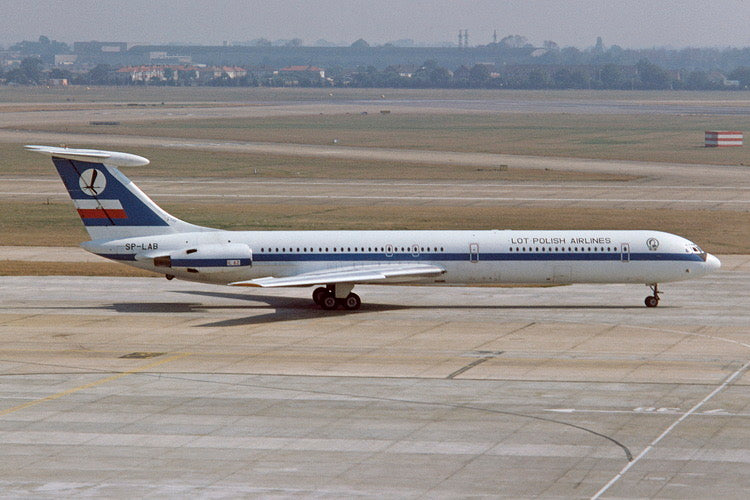 Pre-order 1:400 LOT Polish Airlines IL-62 Phoenix Models