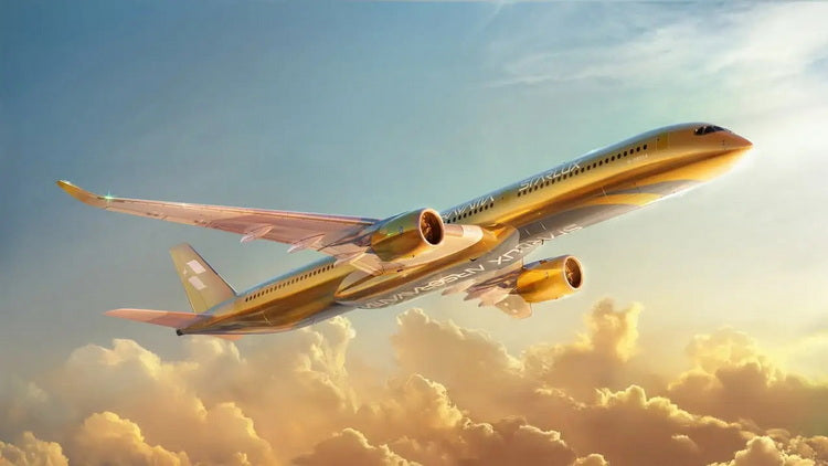 Pre-order 1:400 Starlux A350-1000 “AIRSORAYAMA Gold” Phoenix Models