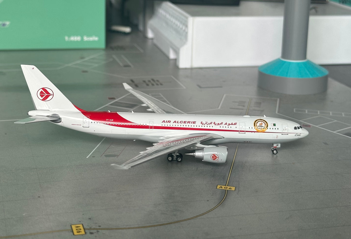 1:400 Air Algerie A330-200 “Nedjma Logo” Phoenix Models