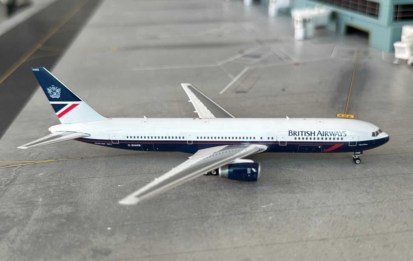1:400 British Airways B767-300ER “City of Paris” Phoenix Models