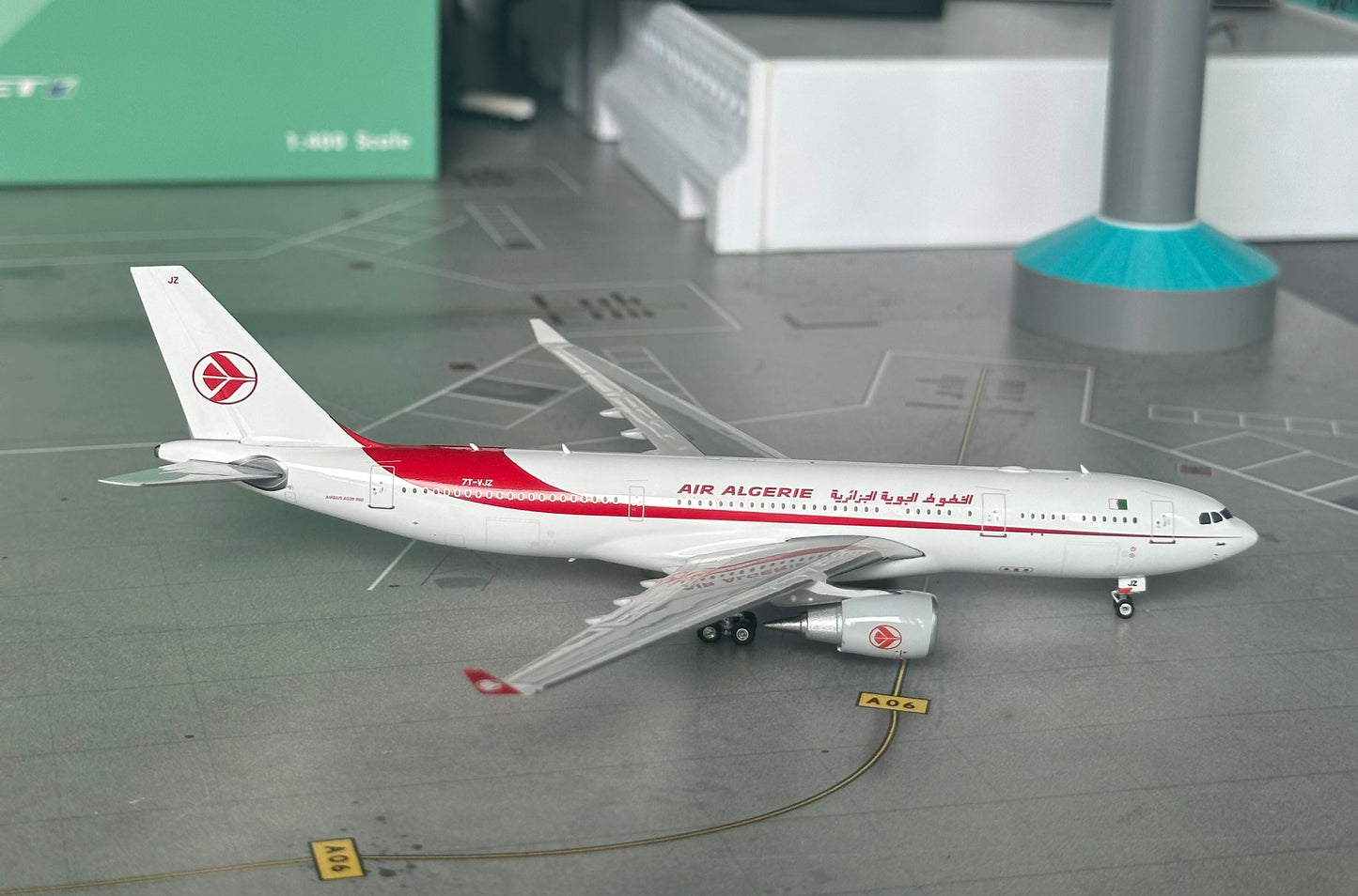 1:400 Air Algerie A330-200 Phoenix Models