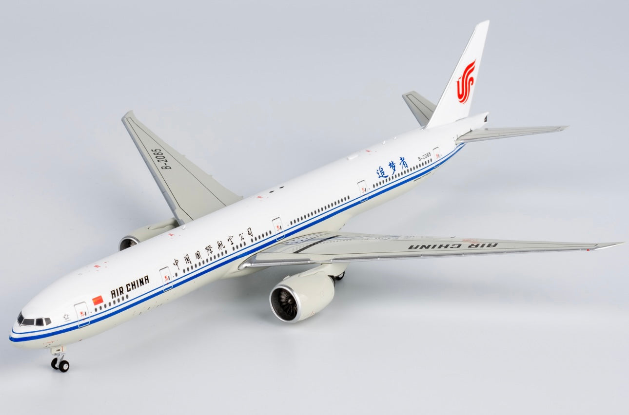 1:400 Air China B777-300ER B-2085 “Dream Pursuer” NG Models