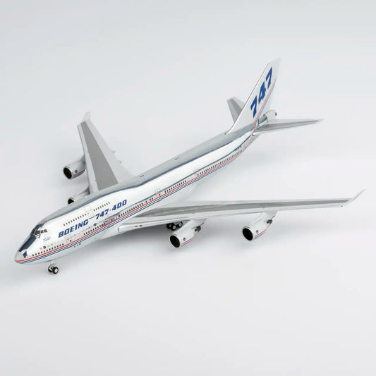 1:400 Boeing Corporation B747-400 “House Colors” NG Models