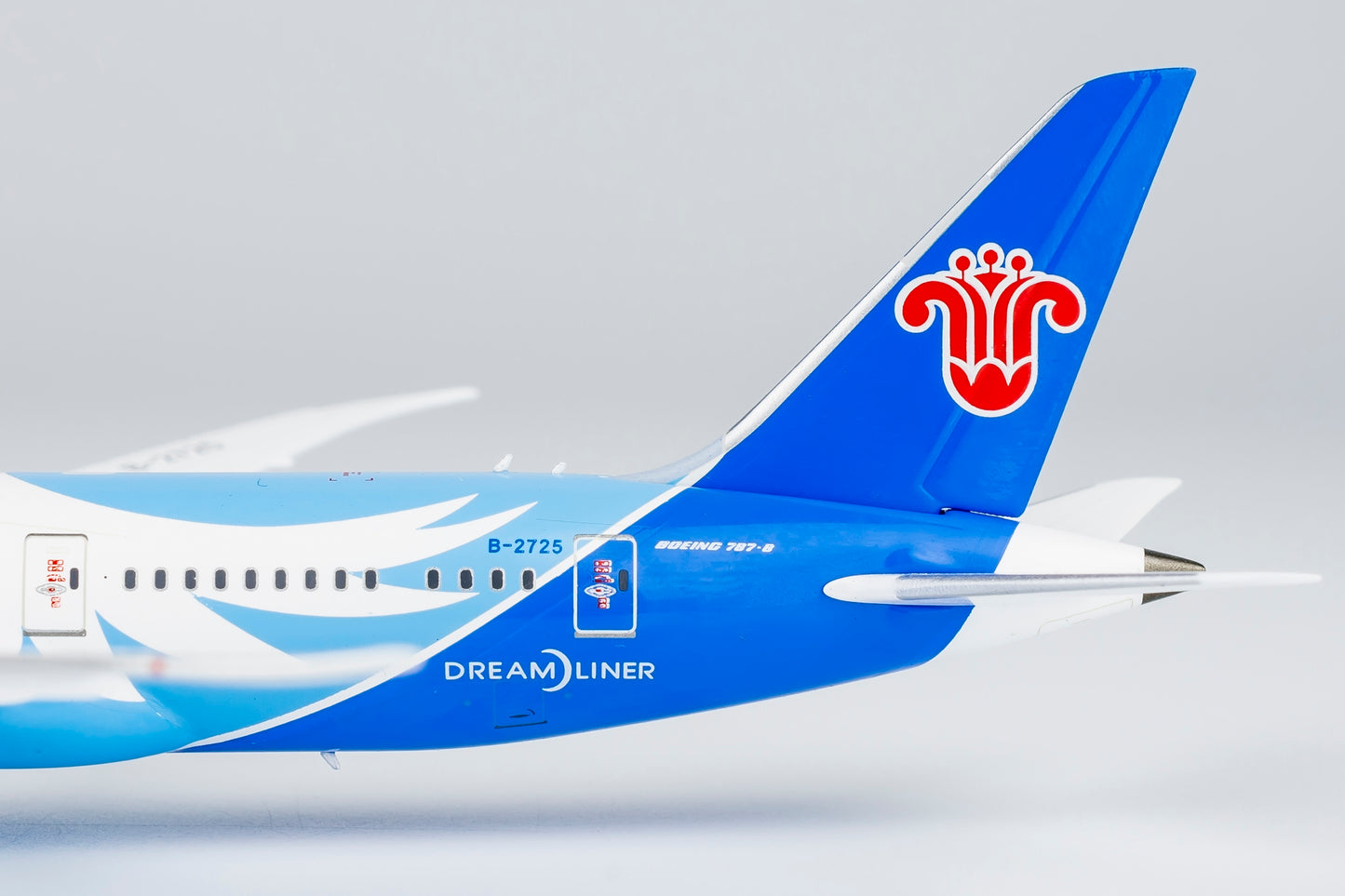 1:400 China Southern Airlines B787-8 Dreamliner B-2725 "Rolls Royce Engines" NG Models
