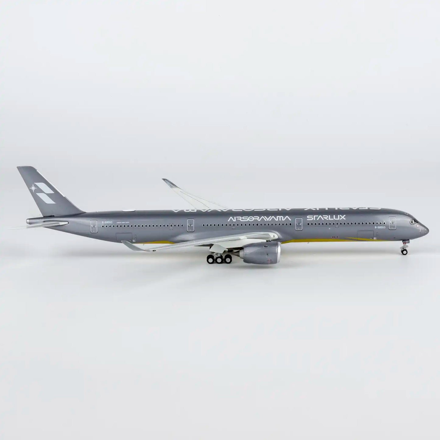 1:400 Starlux A350-1000 “Airsorayama Silver” NG Models Ultimate Collection*