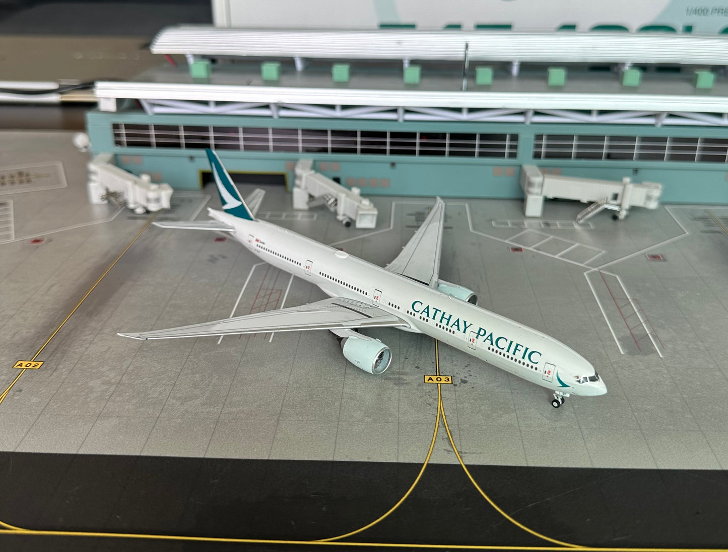 Defective** 1:400 Cathay Pacific B777-300ER B-KQF NG Models