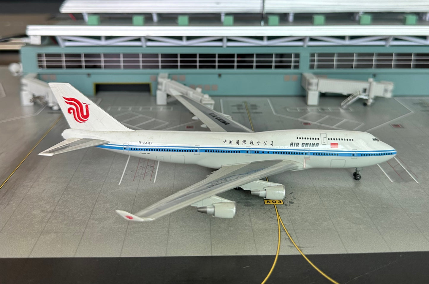 1:400 Air China B747-400 “China Force One” Dragon Wings