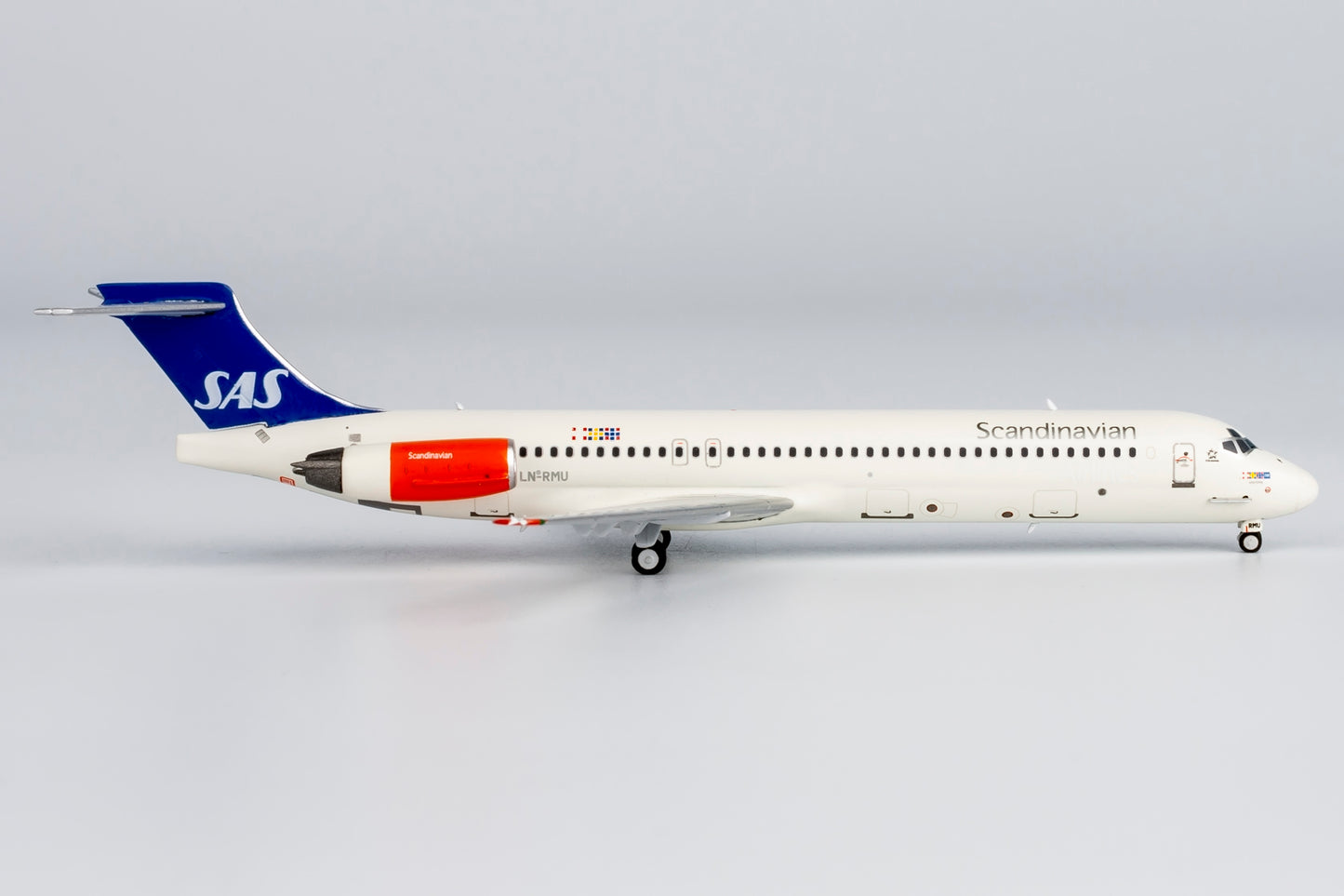 1:400 SAS Scandinavian MD-87 (DC-9-87) “Grim Viking” NG Models.