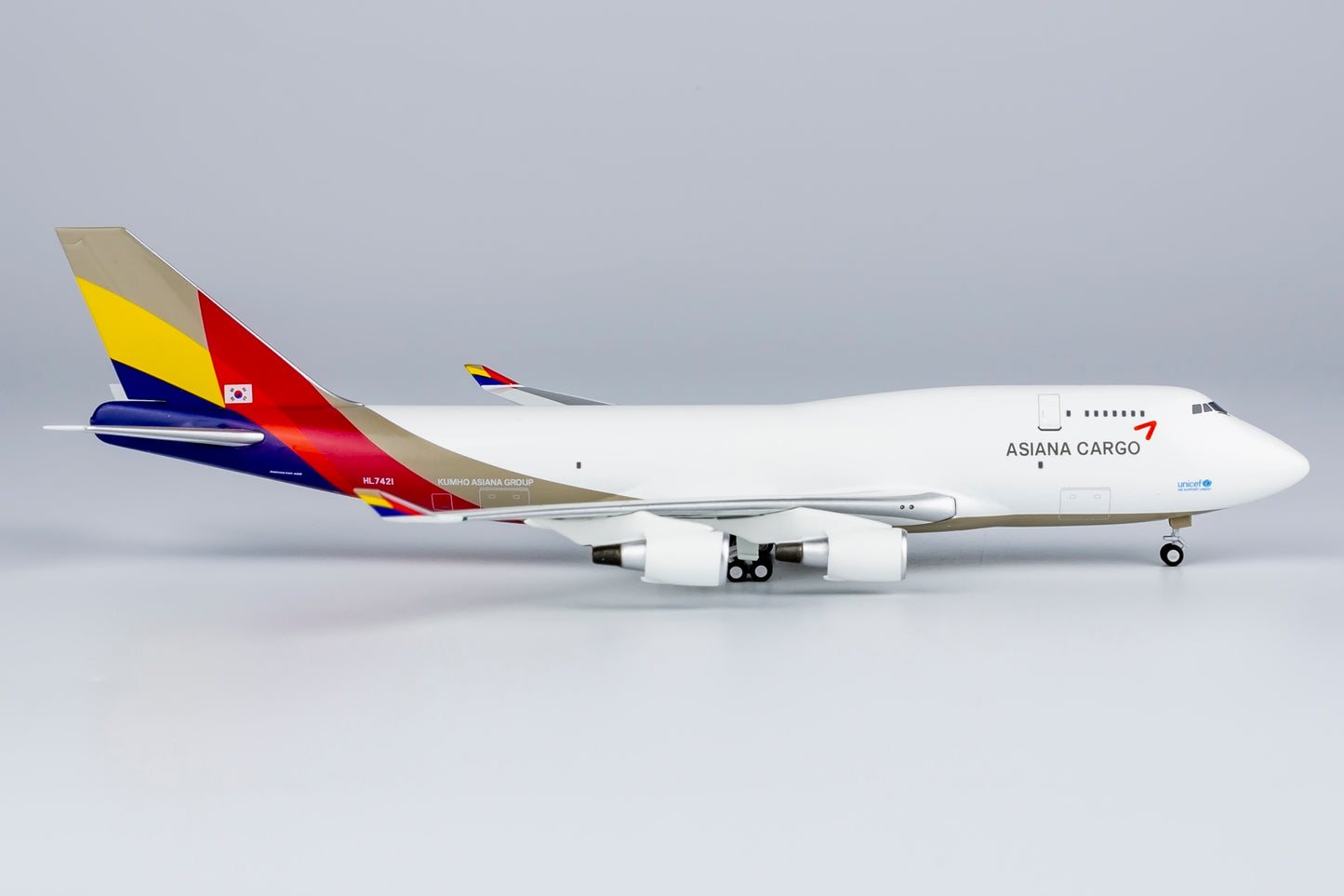 1:400 Asiana Airlines 747-400BDSF HL7421 NG LITE
