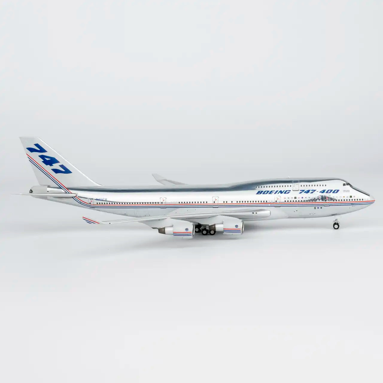 1:400 Boeing Corporation B747-400 “House Colors” NG Models