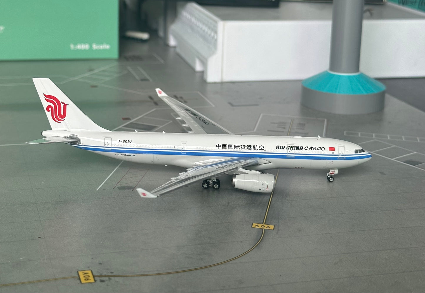 1:400 Air China Cargo “Black Cargo” A330-200 Phoenix Models