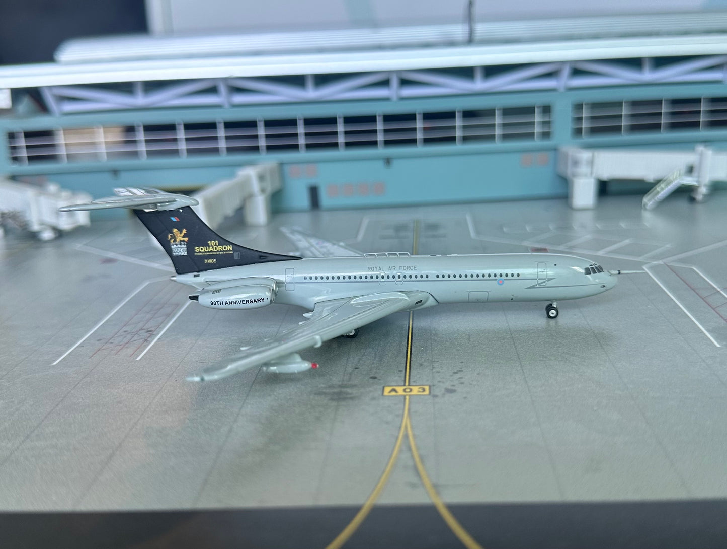 1:400 RAF Brize Norton Vickers VC-10 Gemini Macs