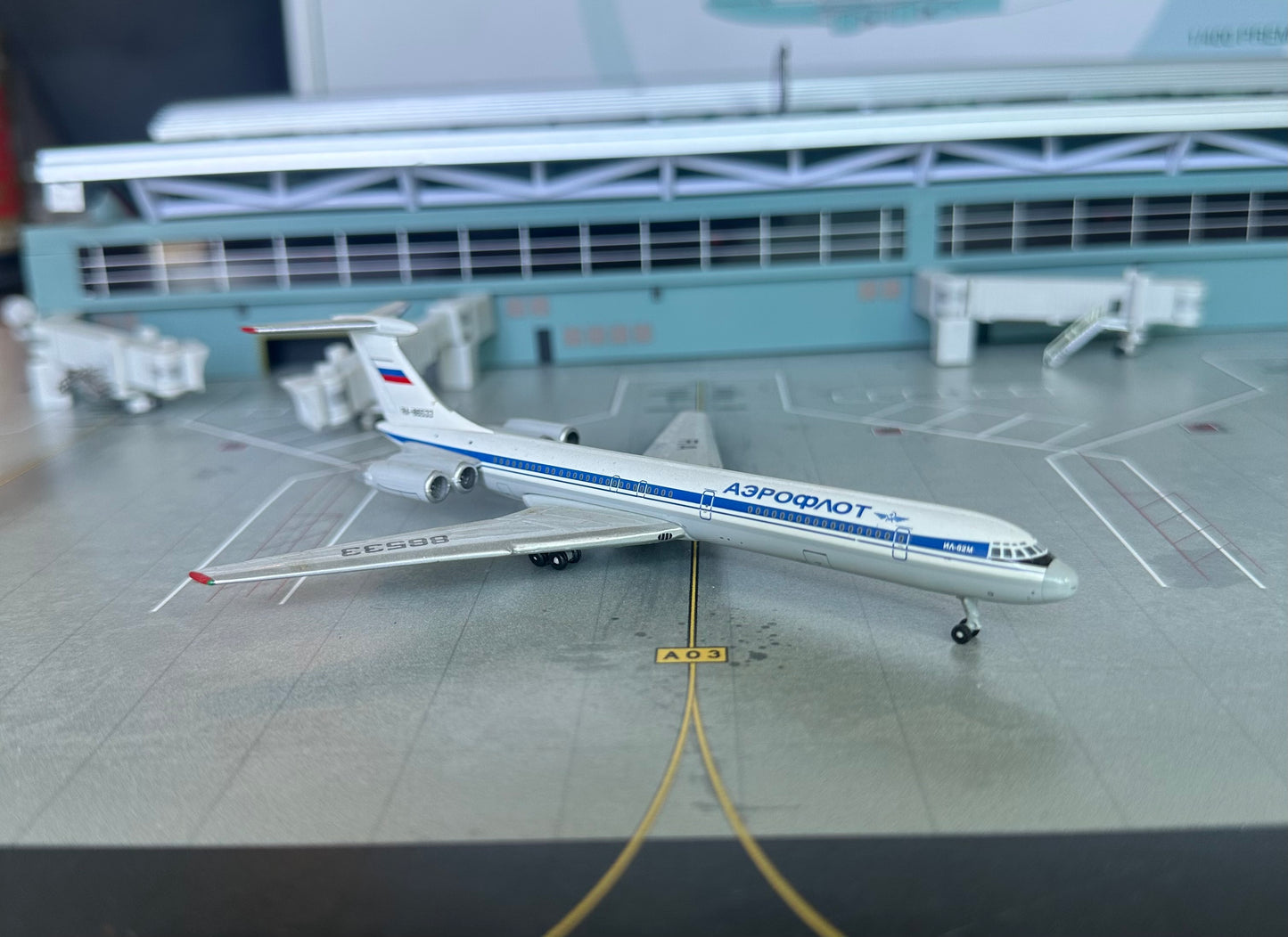 1:400 Aeroflot Illyushin IL-62M Gemini Jets