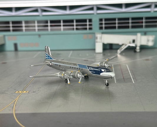 1:400 United States Air Force DC-6 “The Independence” 6-505 Aeroclassics