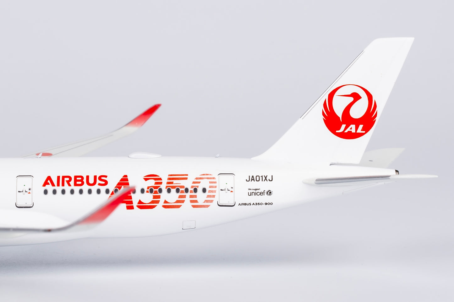1:400 Japan Airlines A350-900 JA01XJ Red* NG Models.