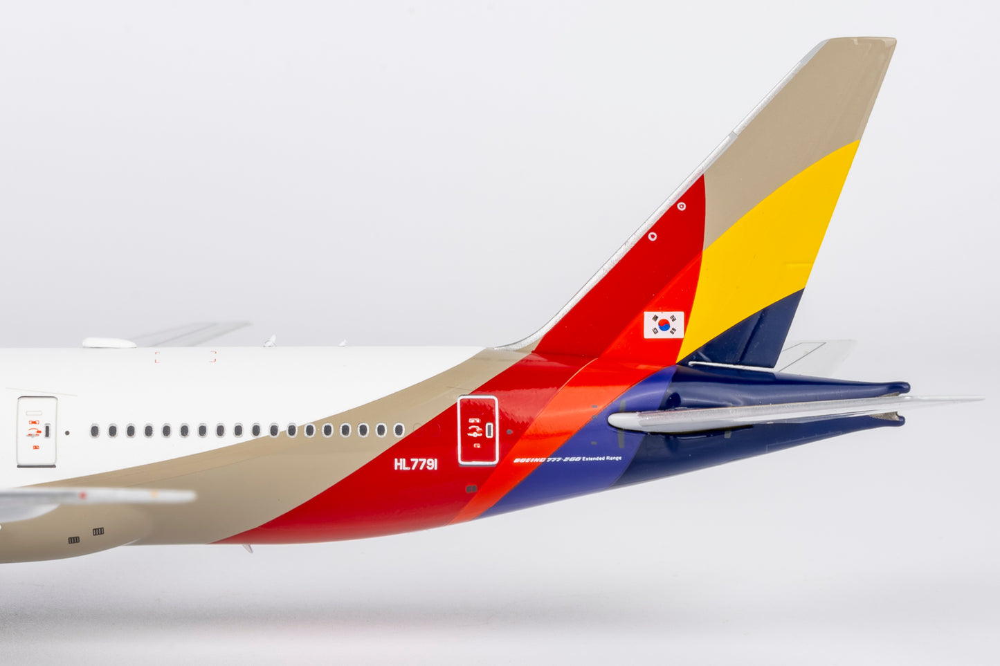 1:400 Asiana Airlines B777-200ER HL7791 NG Models