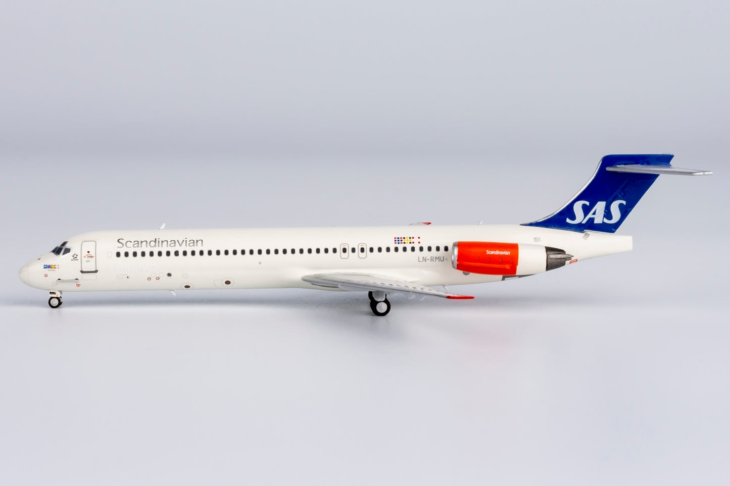1:400 SAS Scandinavian MD-87 (DC-9-87) “Grim Viking” NG Models.