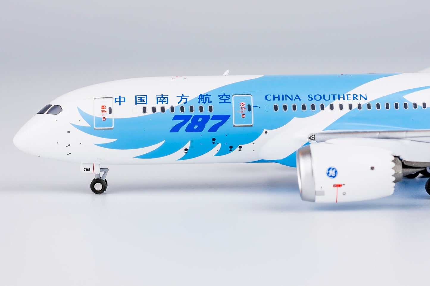 1:400 China Southern Airlines B787-8 Dreamliner B-2788 "PW Engines" NG Models