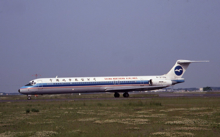Pre-order 1:400 China Northern Airlines MD-82 B-2136 Phoenix Models