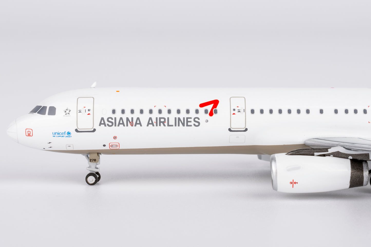 1:400 Asiana Airlines A321-200 HL8279 (new titles) NG Models to