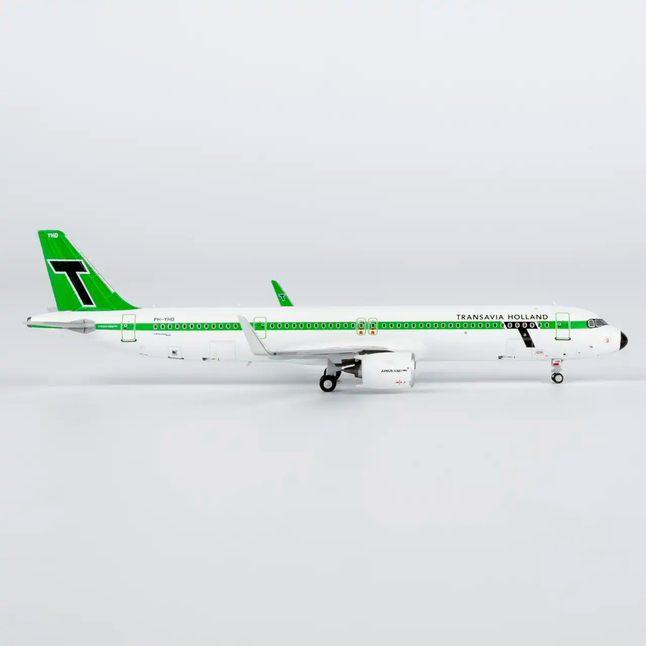 1:400 Transavia A321neo “1960s Retro Colors” NG Models