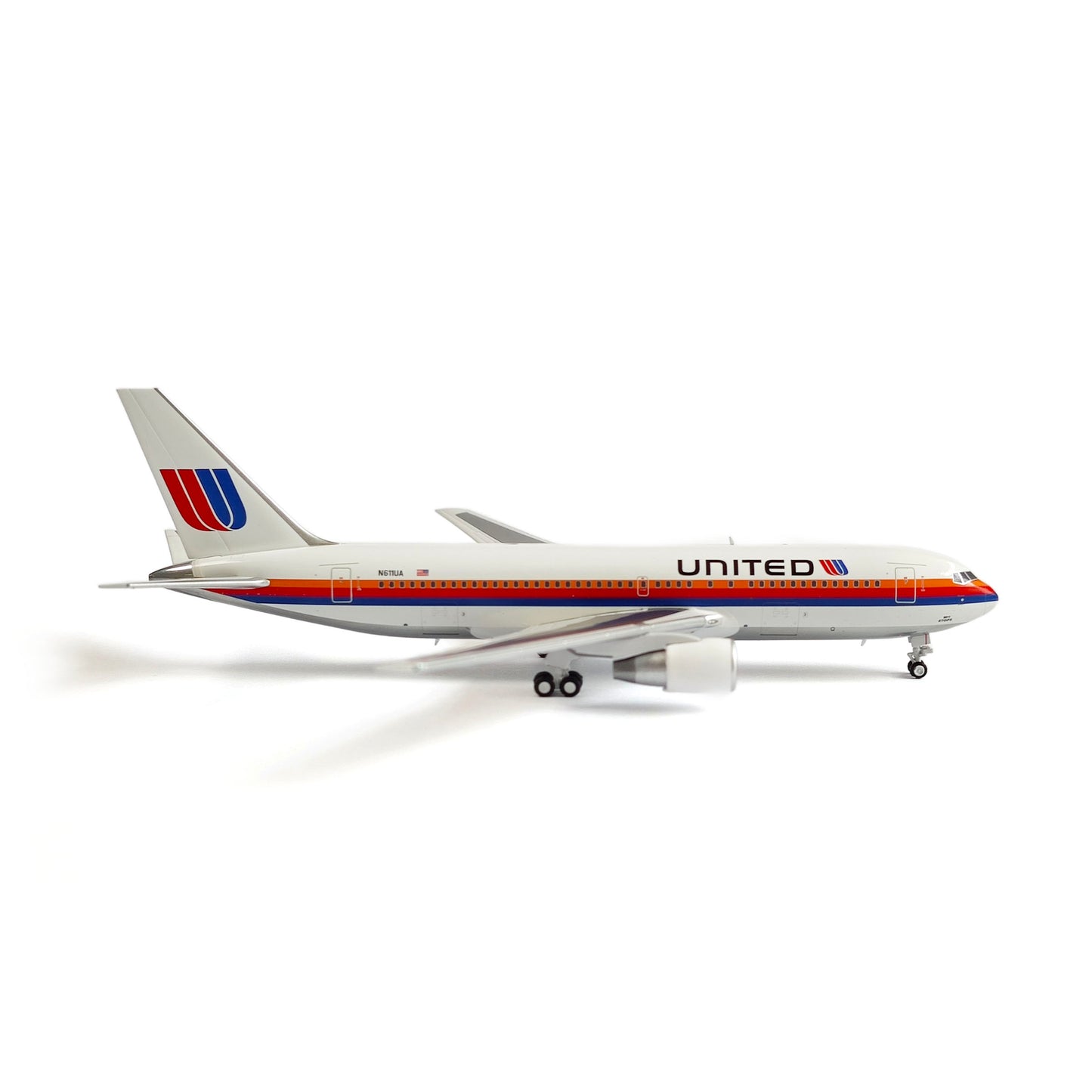 Pre-order 1:400 United Airlines B767-200ER N611UA V1:400 Models