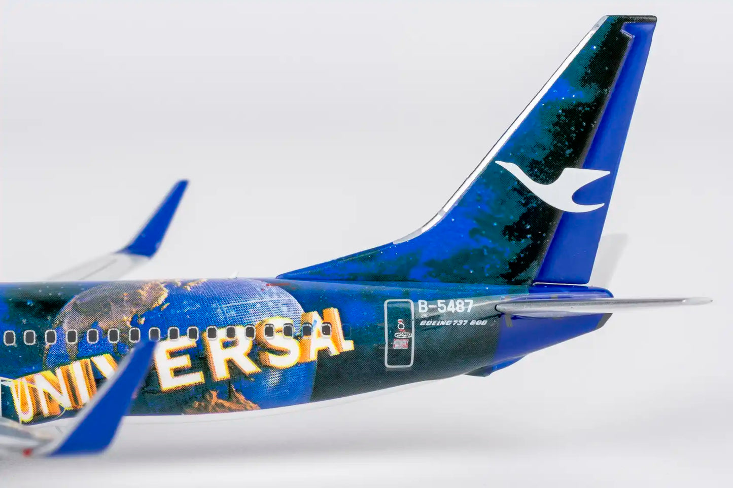 1:400 Xiamen Airlines B737-800 “Universal Studios” NG Models