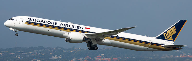 Pre-order 1:400 Singapore Airlines B787-10 Dreamliner Aviation 400