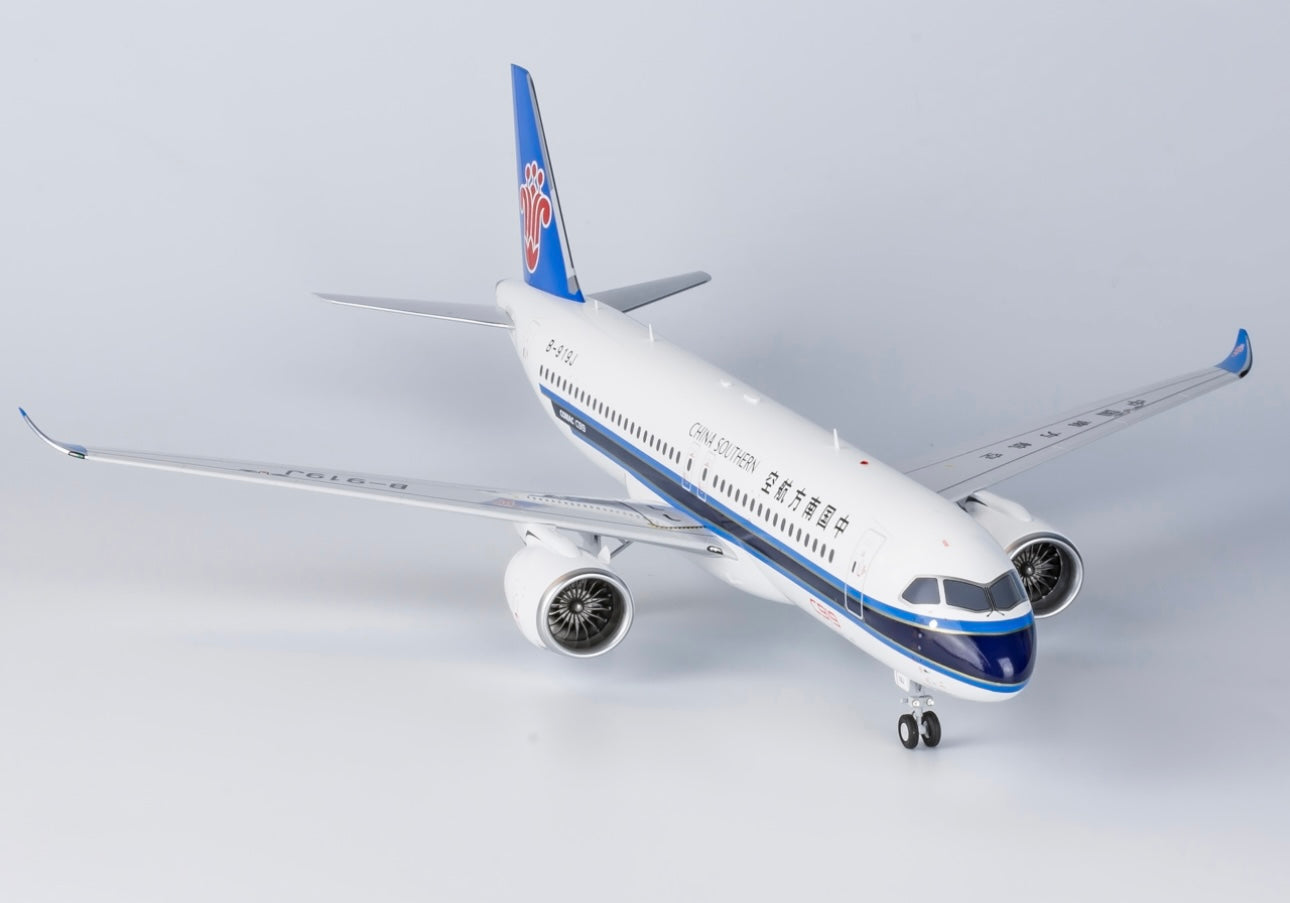 1:100 China Southern Airlines Comac C919 NG Models