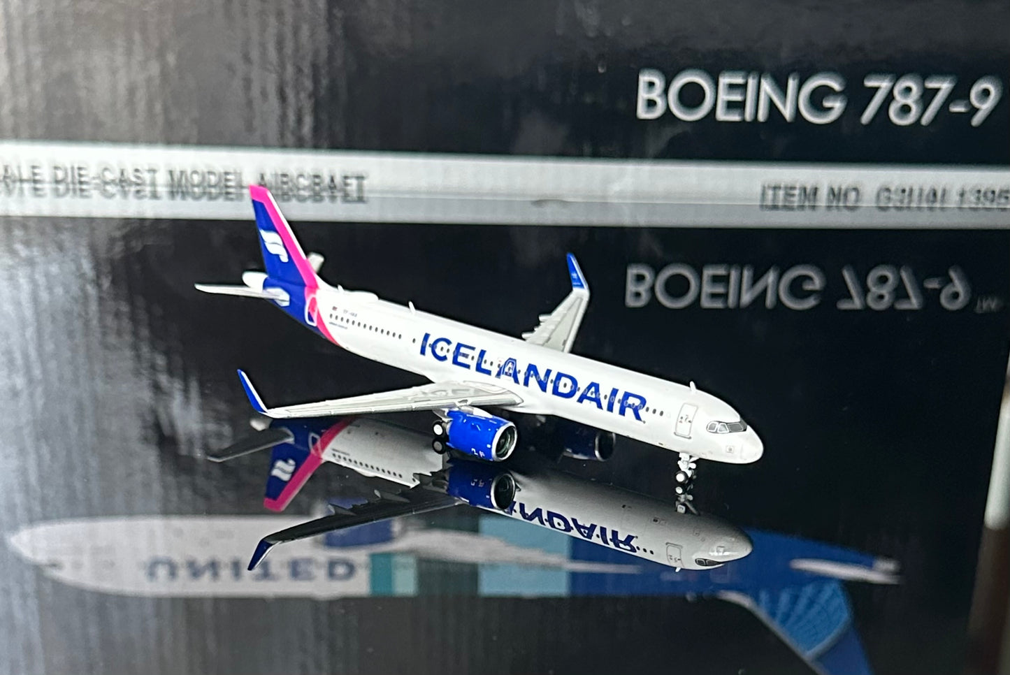 1:400 Icelandair A321neo Gemini Jets