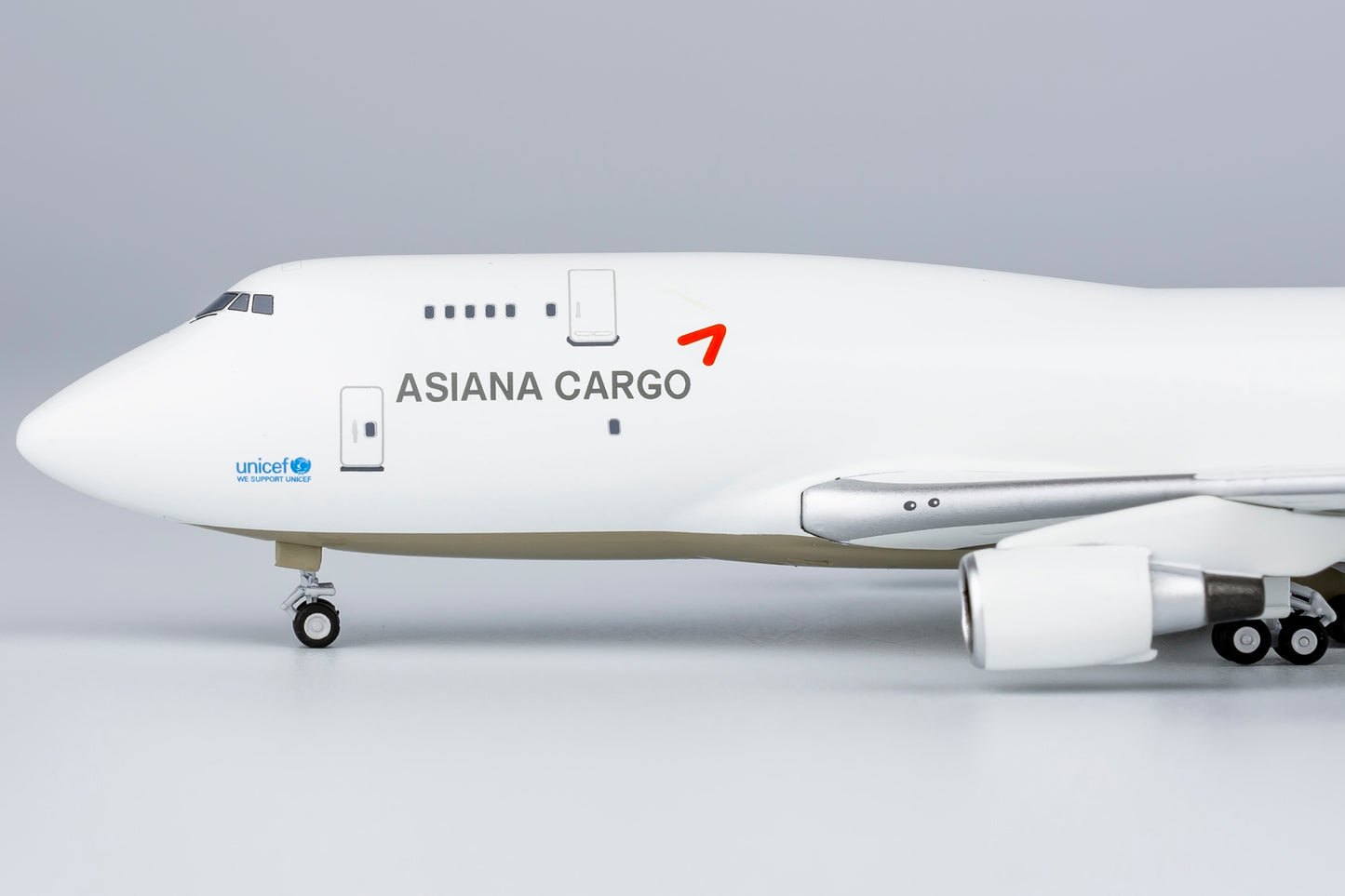 1:400 Asiana Airlines 747-400BDSF HL7421 NG LITE