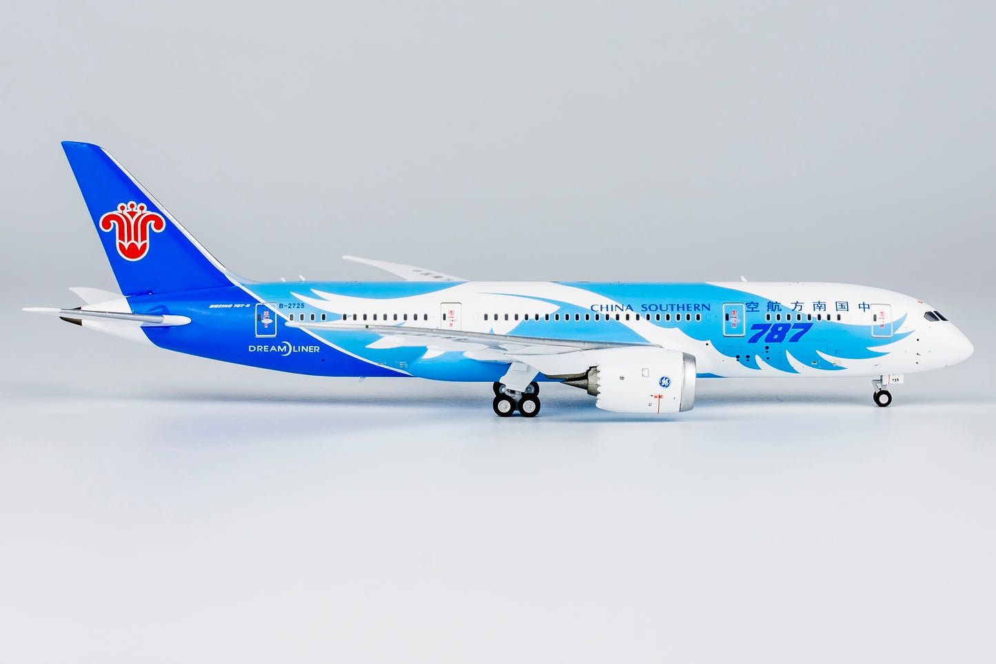 1:400 China Southern Airlines B787-8 Dreamliner B-2725 "Rolls Royce Engines" NG Models