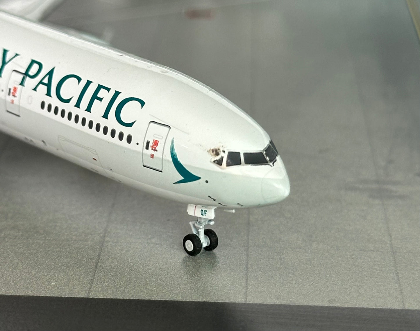 Defective** 1:400 Cathay Pacific B777-300ER B-KQF NG Models