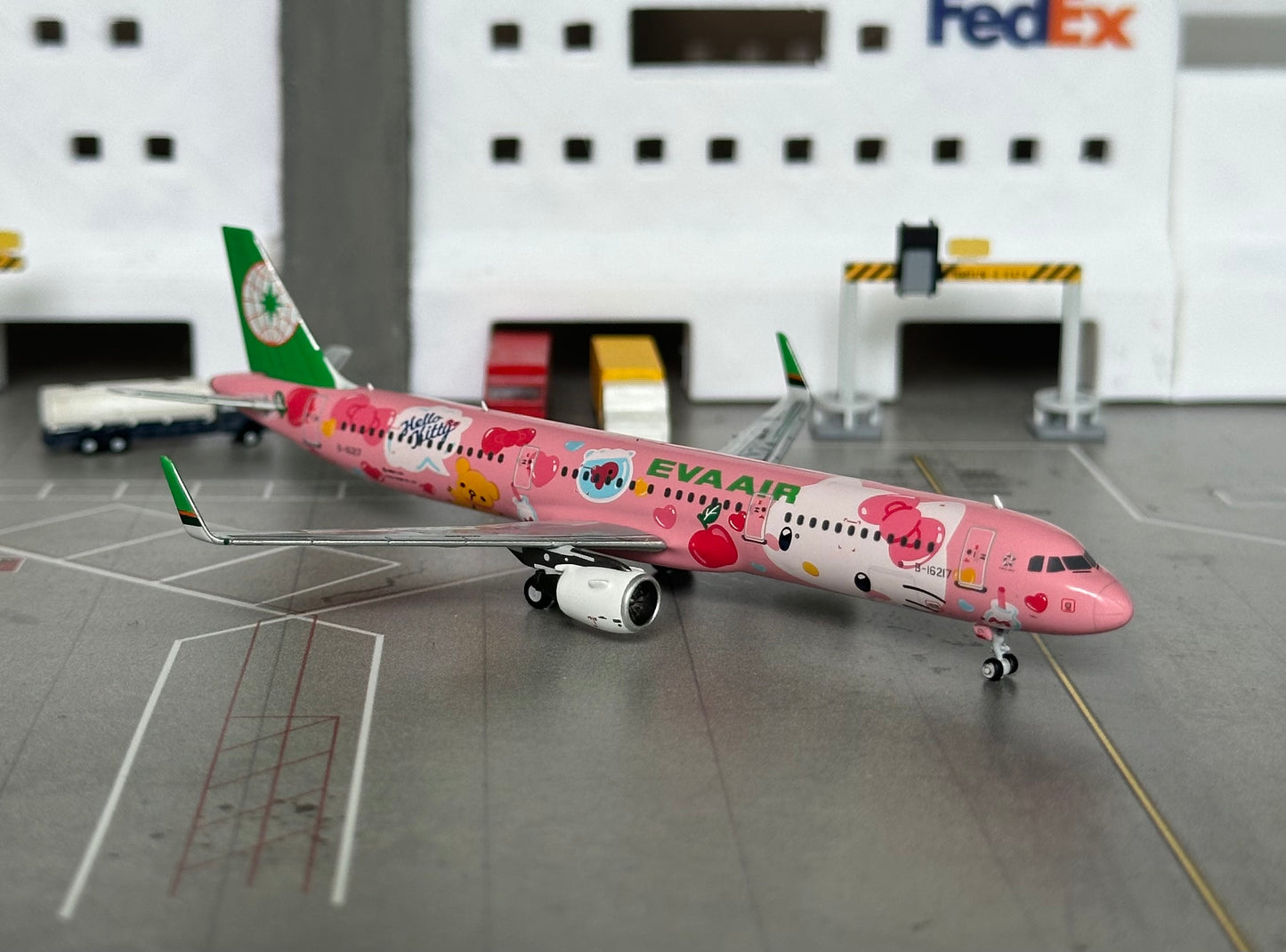 1:400 Eva Air A321-200 “Hellow Kitty Pinky Jet” NG Models