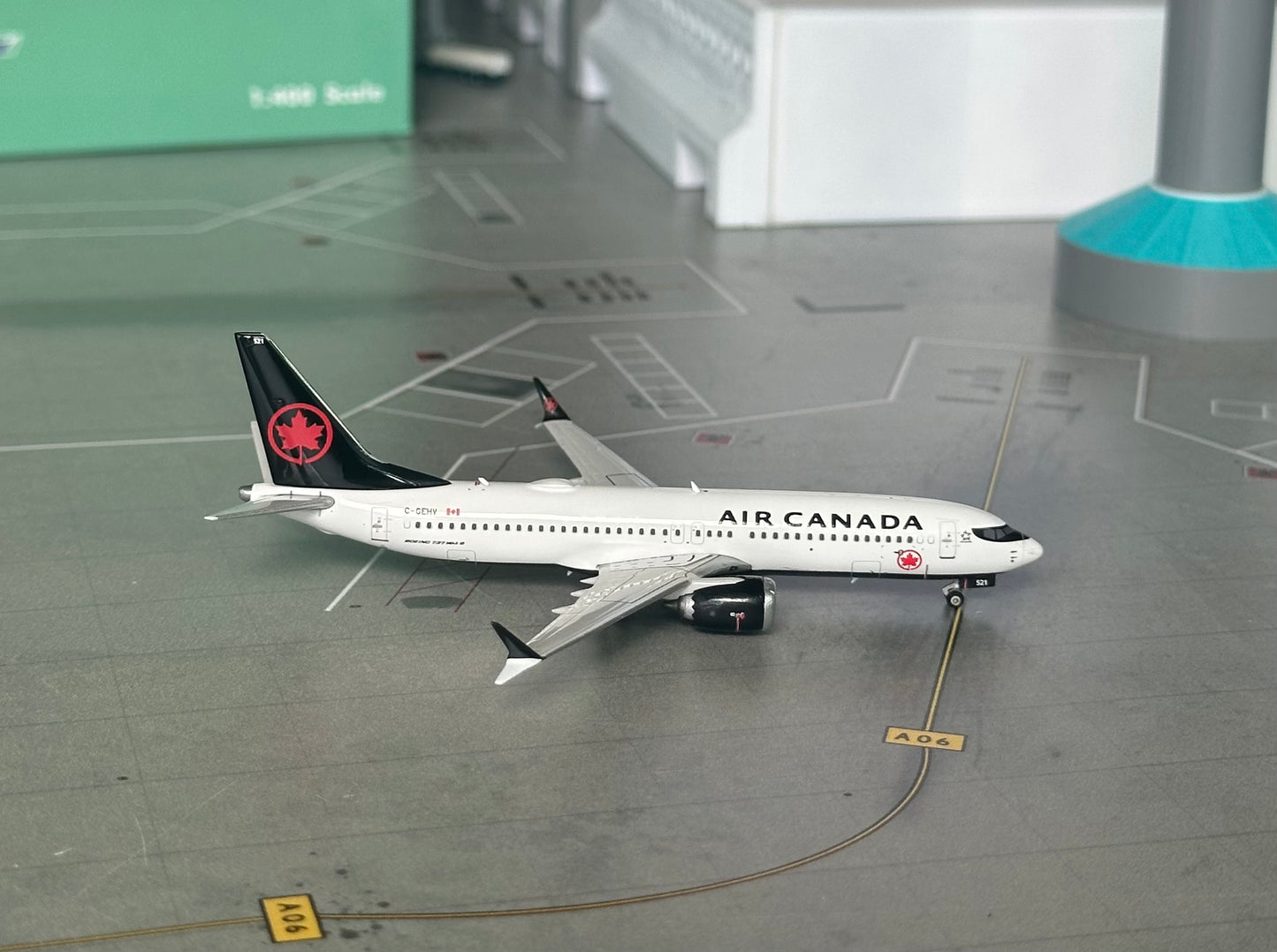 1:400 Air Canada B737 Max 8 C-GEHV Phoenix Models