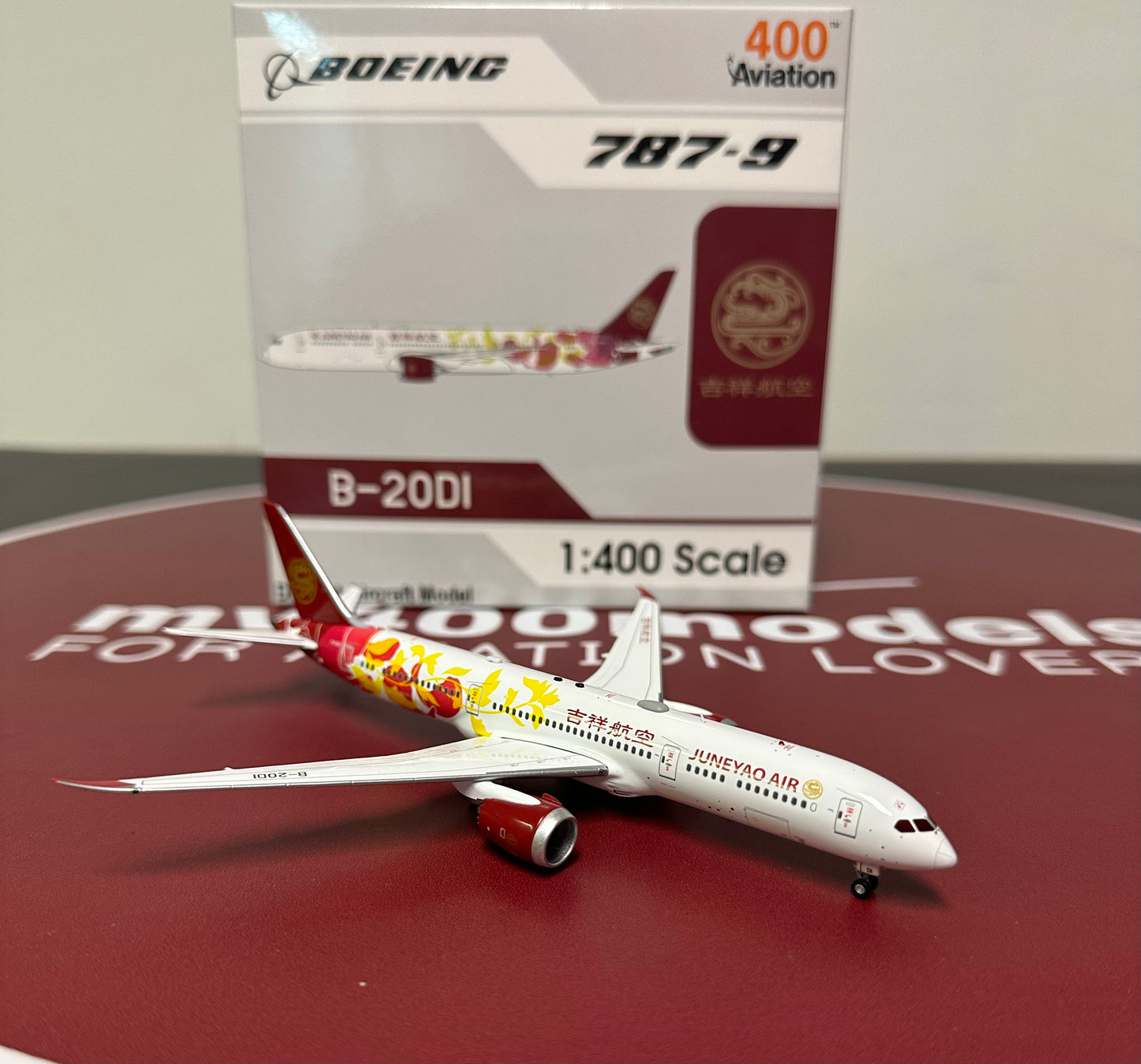 1:400 Juneyao Airlines B787-9 Dreamliner detachable gear Aviation 400