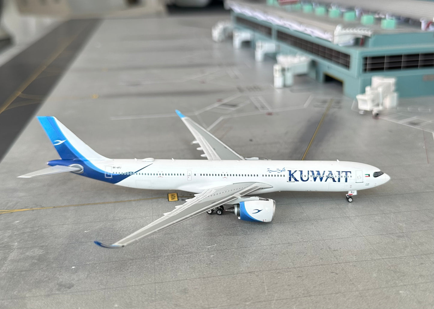 1:400 Kuwait Airways A330-900neo Phoenix Models