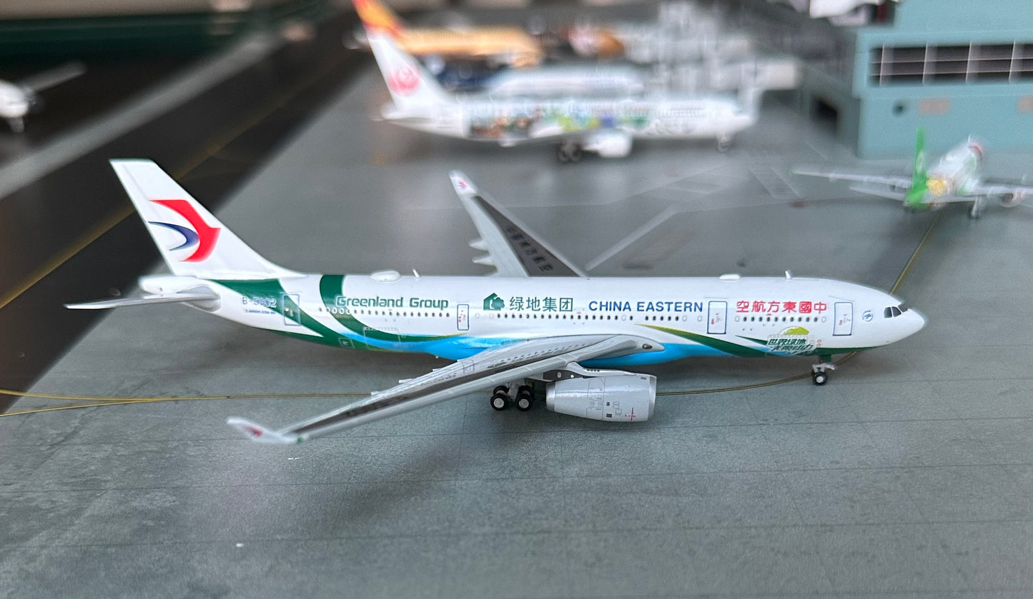 1:400 China Eastern A330-200 "Greenland Group" JC Wings