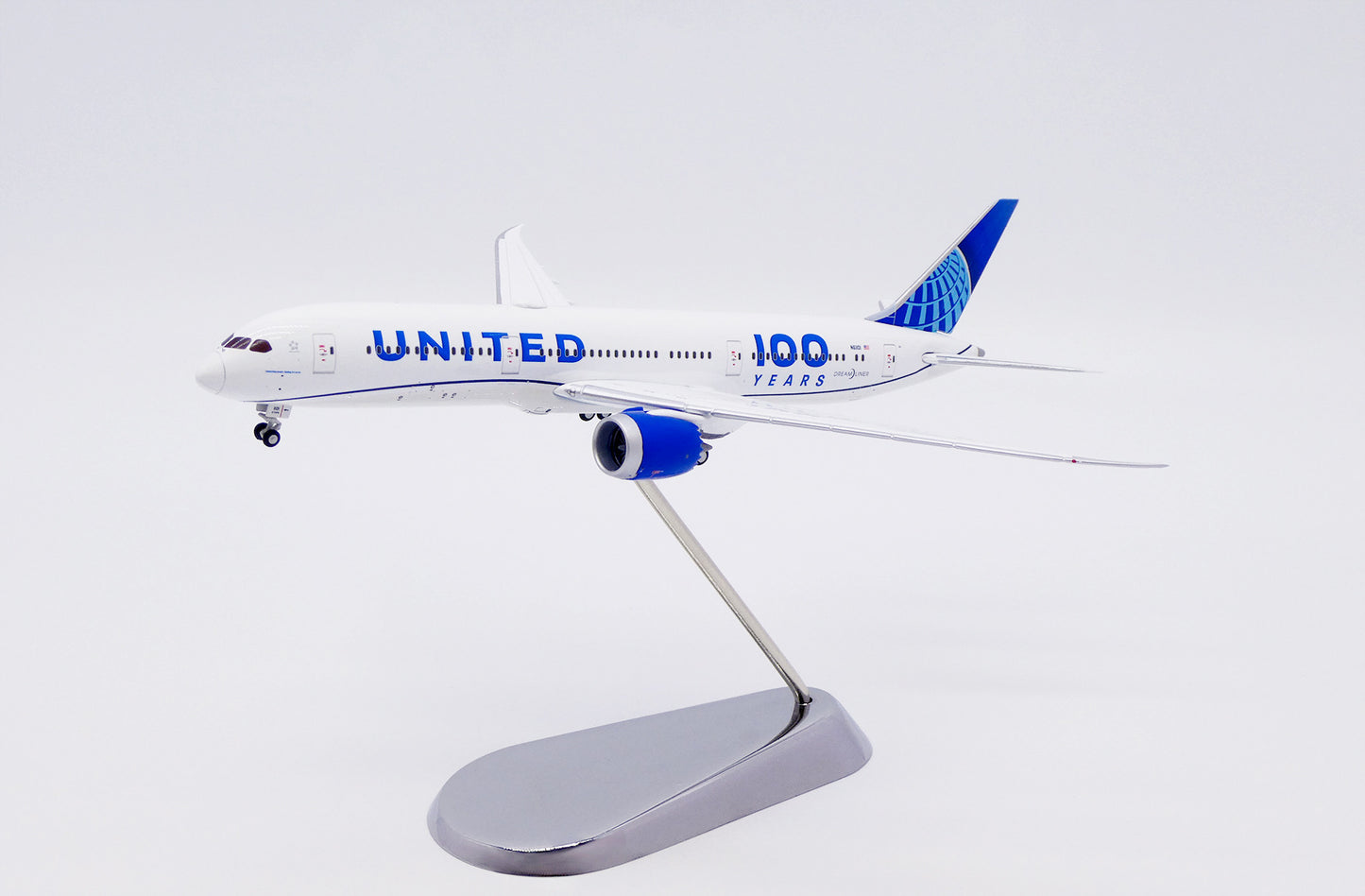 1:400 United Airlines B787-9 Dreamliner “100th Anniversary” Gemini Jets