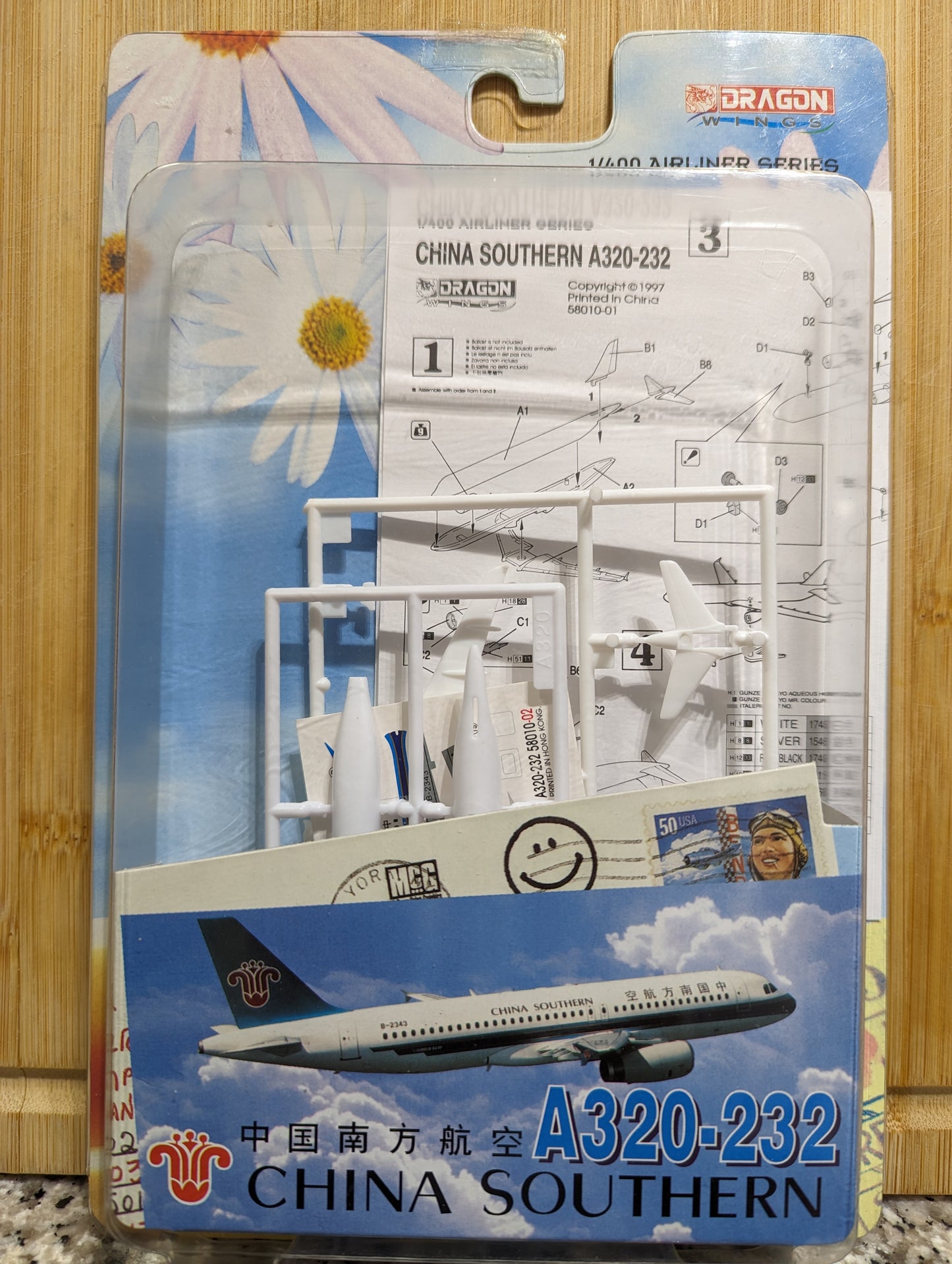 Rare 1:400 China Southern A320-200 MODEL KIT. Dragon Wings