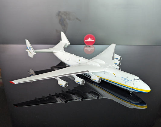 1:400 Antonov Airlines AN-225 Mriya Interactive Series* Gemini Jets