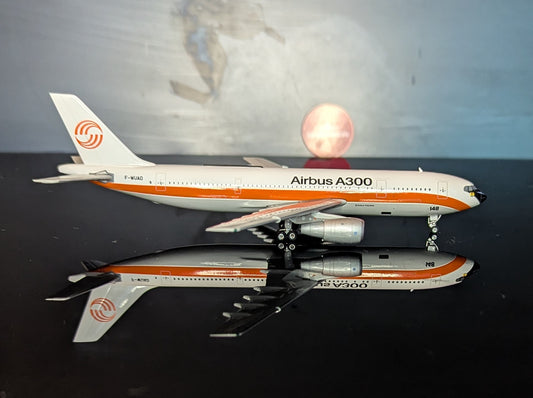 1:400 Airbus Industries A300B2-1C Phoenix Models